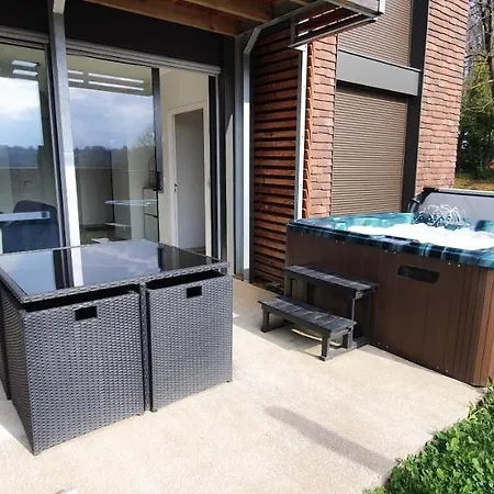 Spacieuse Avec Jacuzzi Privatif *