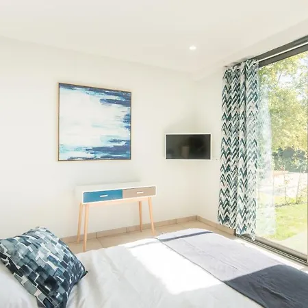 Spacieuse Avec Jacuzzi Privatif *