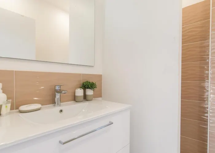 Spacieuse Avec Jacuzzi Privatif * Sarlat-la-Caneda