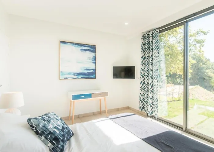 Spacieuse Avec Jacuzzi Privatif *