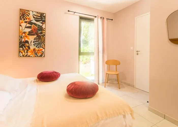 Spacieuse Avec Jacuzzi Privatif Sarlat-la-Caneda