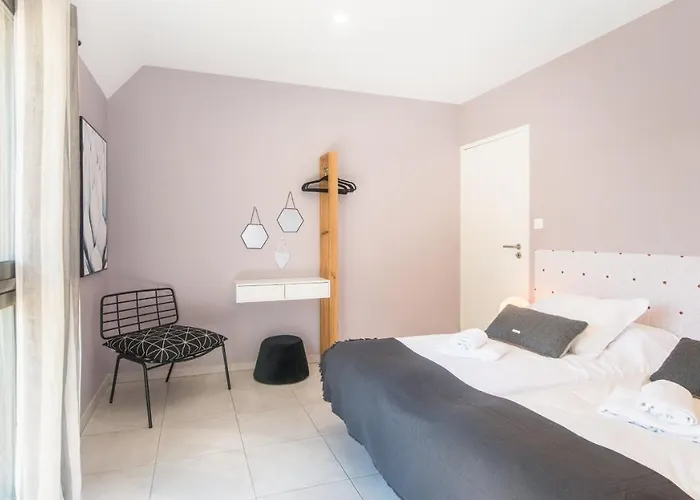 Spacieuse Avec Jacuzzi Privatif